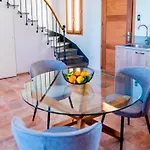 Chai Chateau Viticole Avec Piscine Dans Le Sud De La France 아파트