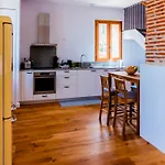 Chai Chateau Viticole Avec Piscine Dans Le Sud De La France 아파트