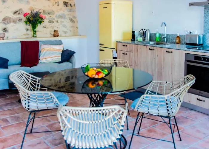 Chai Chateau Viticole Avec Piscine Dans Le Sud De La France Apartamento *
