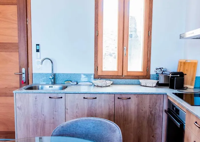 Chai Chateau Viticole Avec Piscine Dans Le Sud De La France 아파트