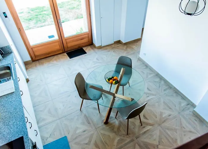 Chai Chateau Viticole Avec Piscine Dans Le Sud De La France * Bélesta
