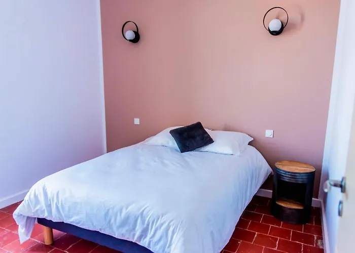 Chai Chateau Viticole Avec Piscine Dans Le Sud De La France 아파트